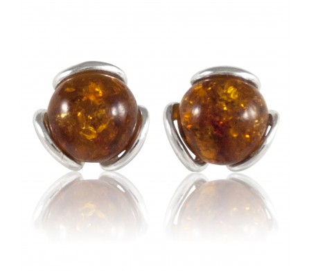 Boucles d'Ambre et d'Argent, Mae