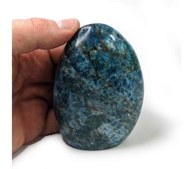 Apatite polie, forme libre, pièce unique, 495 grammes