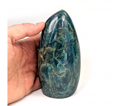 Apatite polie, forme libre, pièce unique, 839 grammes